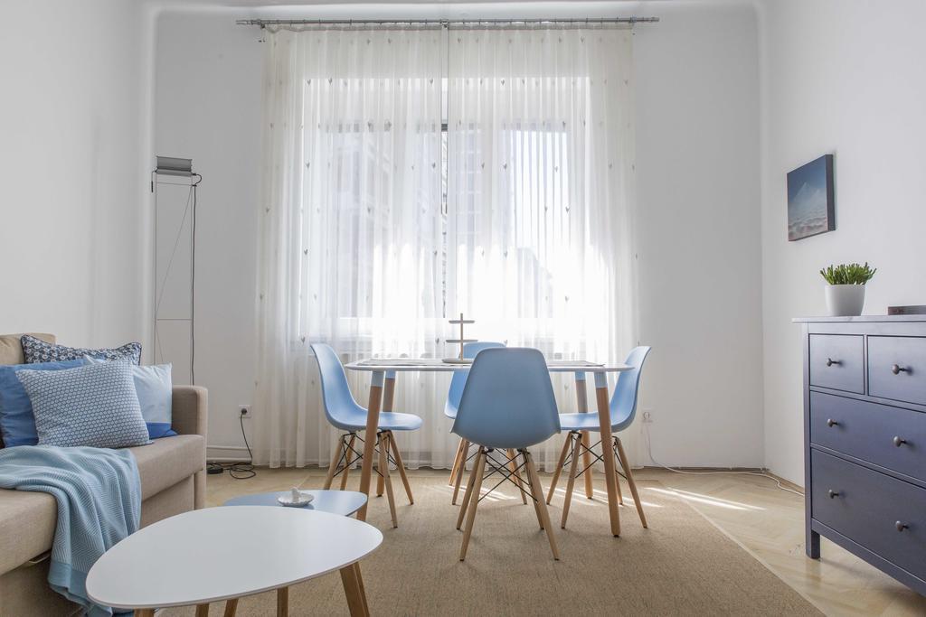 Taya Apartment Ljubljana Buitenkant foto